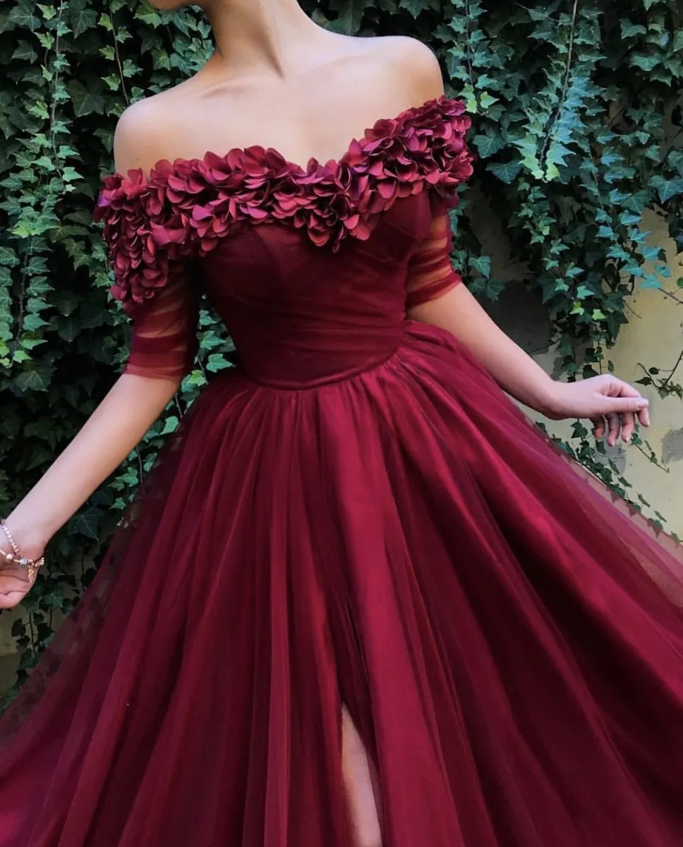 Bateau Elegant Flower  Prom Dresses | Slit Tulle Elbow-sleeves Prom Dresses