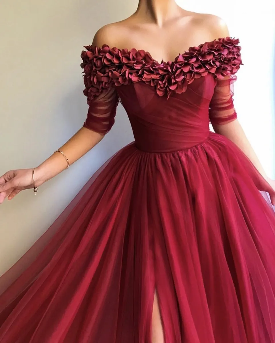 Bateau Elegant Flower  Prom Dresses | Slit Tulle Elbow-sleeves Prom Dresses