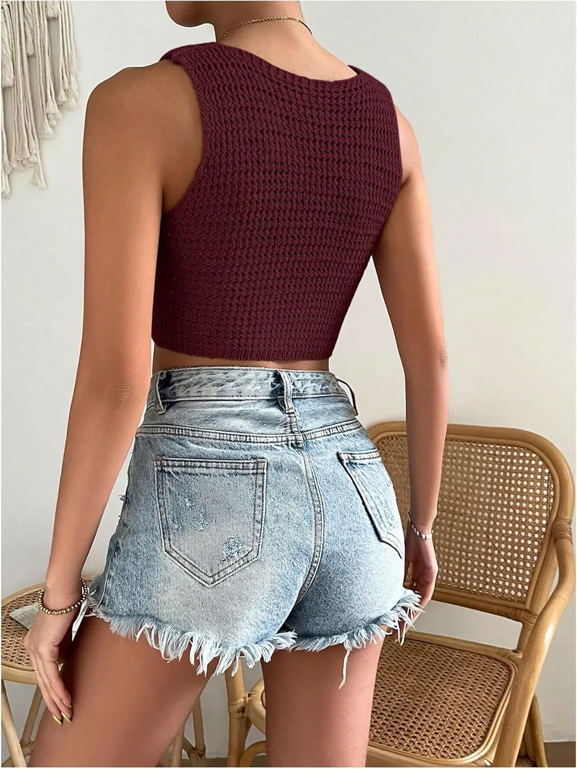 GORGLITTER Women's Crochet Cropped Vests Top Hollow Out Crewneck Sleeveless Trendy Knit Tank Tops