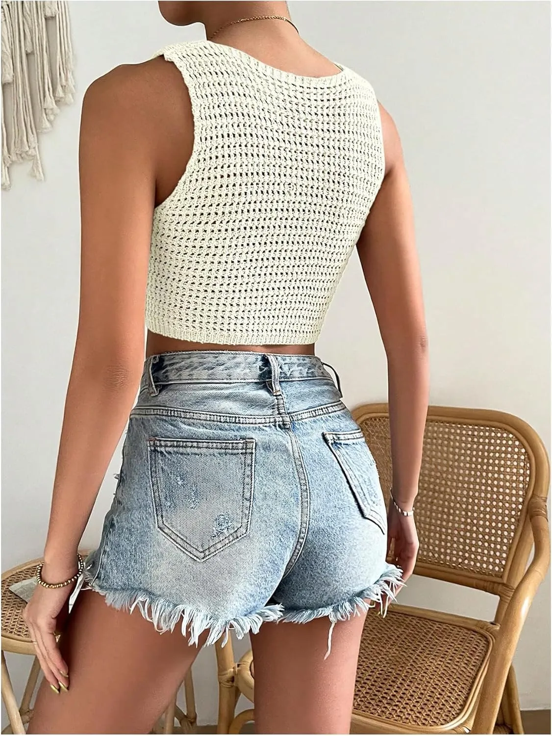 GORGLITTER Women's Crochet Cropped Vests Top Hollow Out Crewneck Sleeveless Trendy Knit Tank Tops