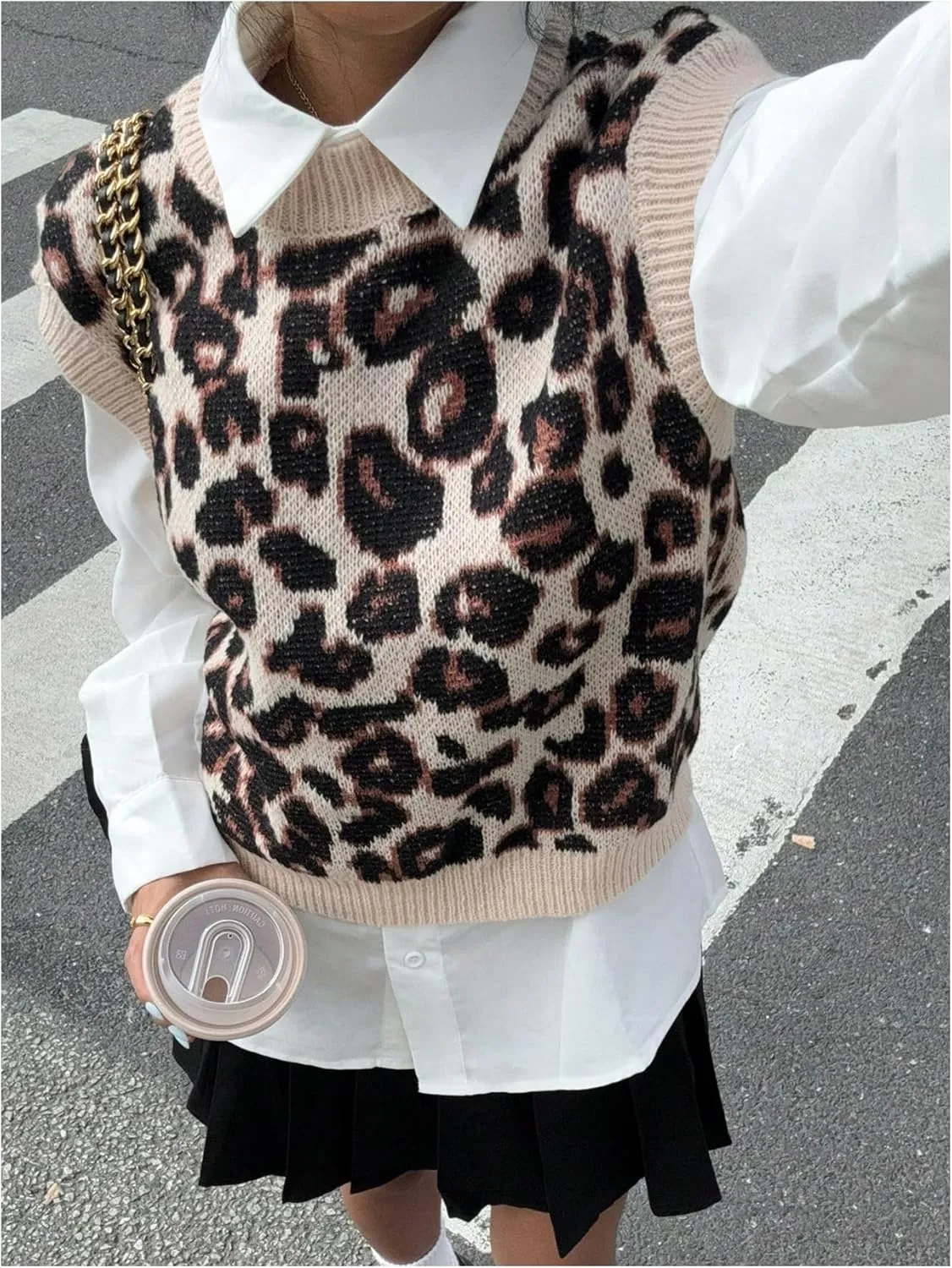 MakeMeChic Women's Leopard Print Vest Top Y2K Crew Neck Sleeveless Sweater Vests