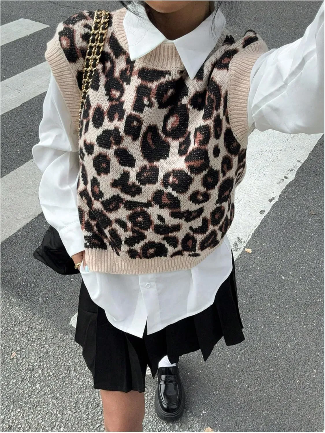 MakeMeChic Women's Leopard Print Vest Top Y2K Crew Neck Sleeveless Sweater Vests