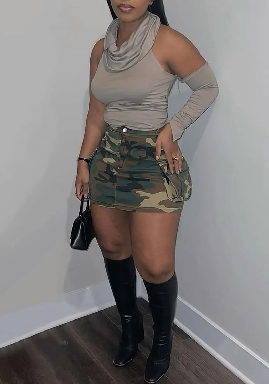 Molisry Women's Camo Cargo Mini Skirt Y2k High Split Camouflage Army Fatigue Short Skirt