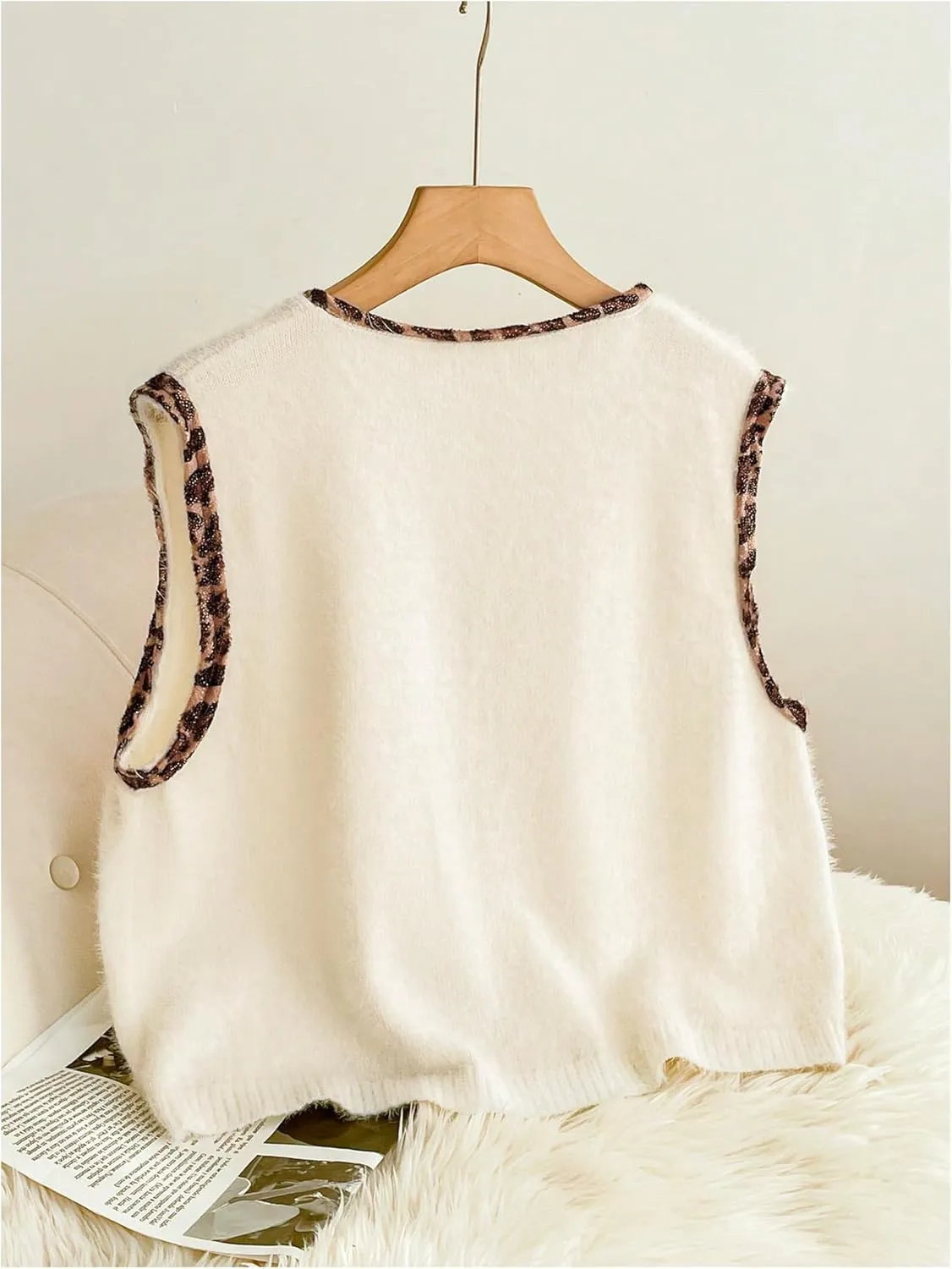 Verdusa Women's Plus Size Bow Tie Cheetah Sweater Vests V Neck Sleeveless Knit Crop Tops